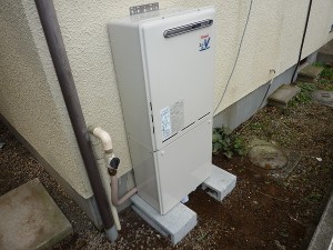 給湯器設置完了。