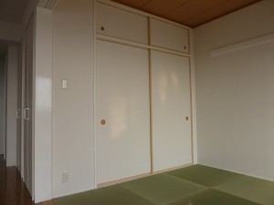 和室押入れ廻り。