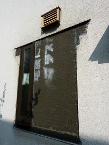 洗面所のサッシも交換済み。