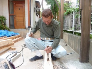 笑えるじゃん！大工の山本です。