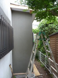 モルタル塗り仕上げ。