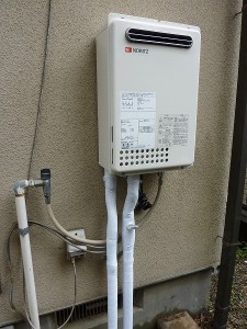 給湯器交換工事完了。