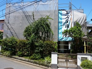 仮設足場組立完成。