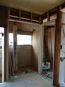 入隅の納まり方の再打ち合わせ。