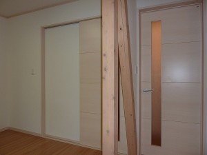 キッチンドア。。。