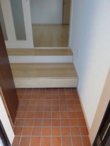 上がり框を２段に。。。