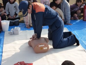ＡＥＤ使用説明を兼ねて。。。