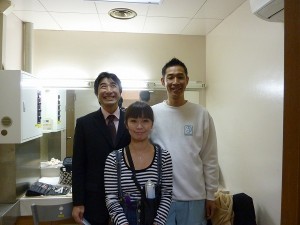 メイクさんと同業他社の小泉社長さんと一緒の記念撮影。