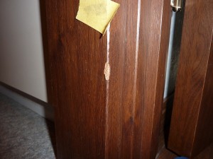 この傷を補修すると。。。