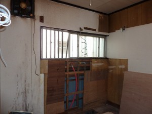 給排水管を新規にやり直し。。。