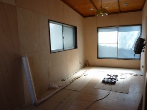 ２階の洋間は。。。