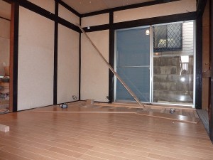 床張り工事作業中。。。