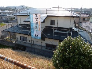 大屋根も下屋根も。。。キレイに。。。