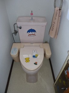 ２階のトイレも。。。