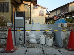 門扉取り付けは盆明けに。。。