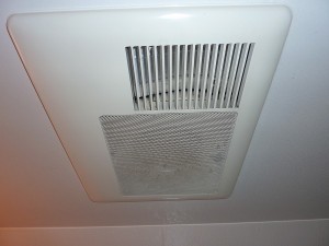 既存の浴室暖房乾燥機は。。。