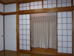 オーダーカーテンも取付られて。。。