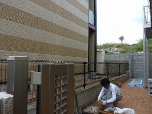 独立基礎工事途中。