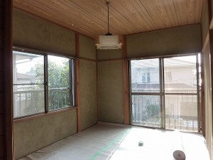 壁紙張り下地工事前。