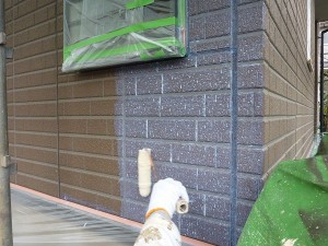既存のタイル柄サイディングを生かし。。。