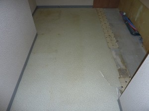 クッションフロア張替え前。